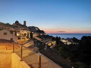 Ático-Dúplex con vistas al mar y casco antiguo en Altea